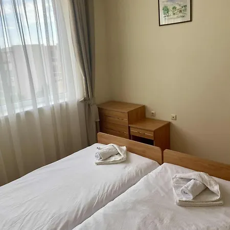 Peaceful, Floor, 2 Bedroom