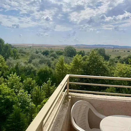 Апартамент Peaceful, Floor, 2 Bedroom Слънчев бряг