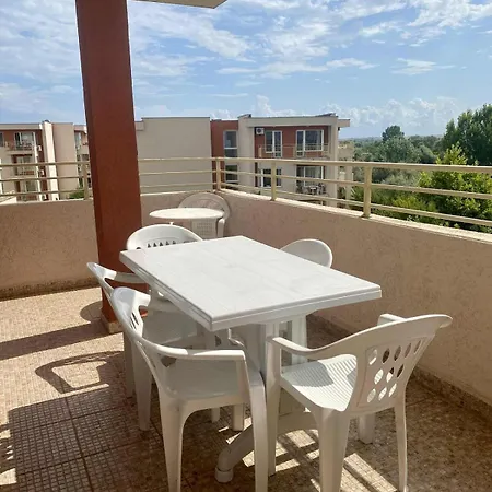 Апартамент Peaceful, Floor, 2 Bedroom *